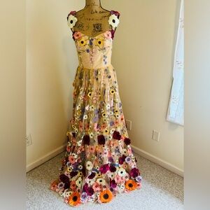 Floral Prom/wedding guest dress size 6 NWOT